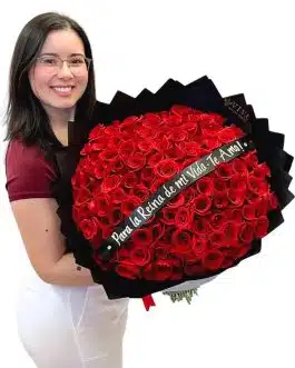 Hand-Tied Bouquet Red Opulence