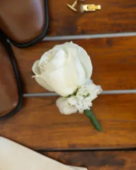 Boutonniere Dapper Bloom